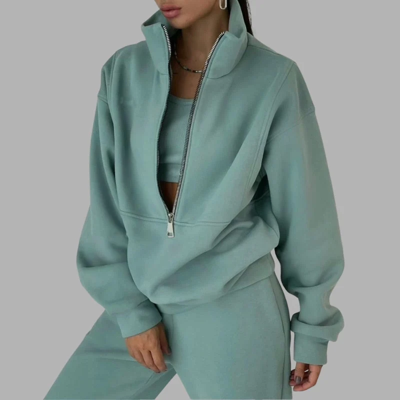 Ensemble coordonné confortable avec hoodie zippé et pantalon