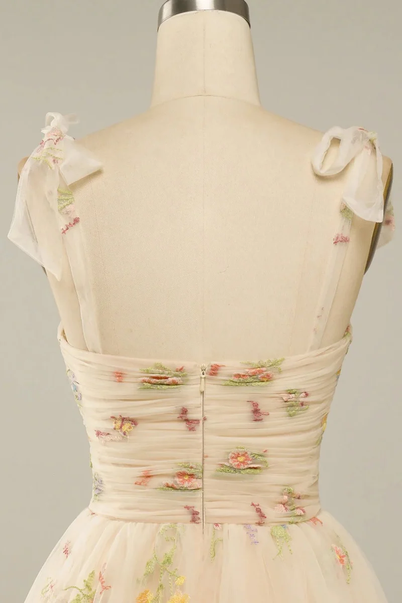 Robe de soirée brodée à fleurs champagne