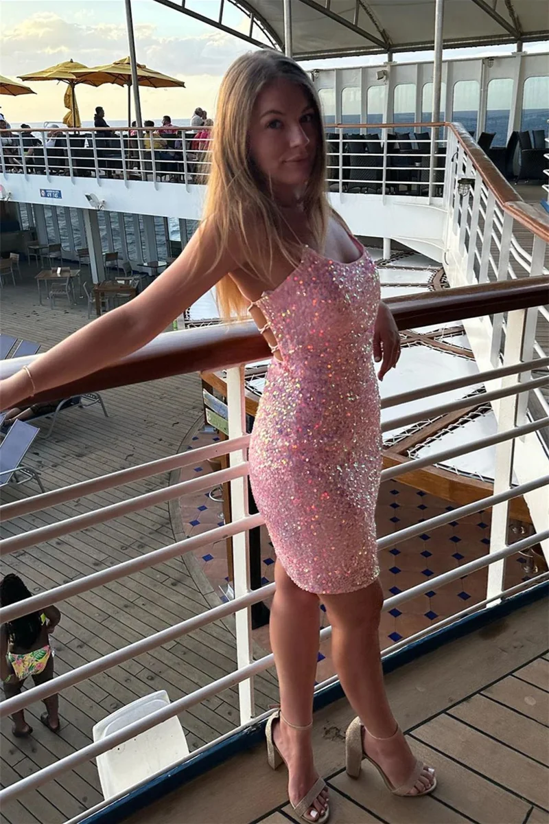 Robe de soirée moulante à paillettes roses