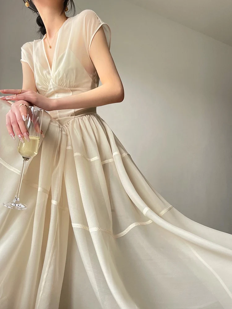 Petite - Robe mi-longue à manches courtes - Champagne