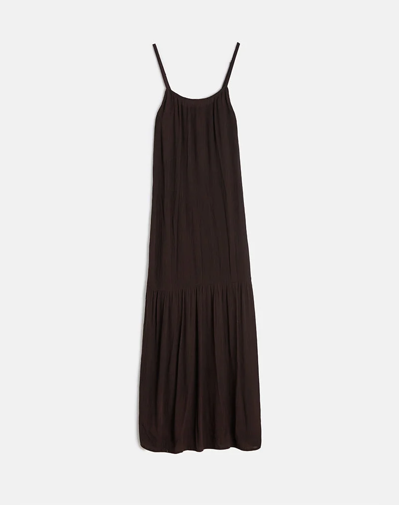 Jenesis Maxi Dress in Crinkle Bitter Chocolate (Robe longue en chocolat amer)