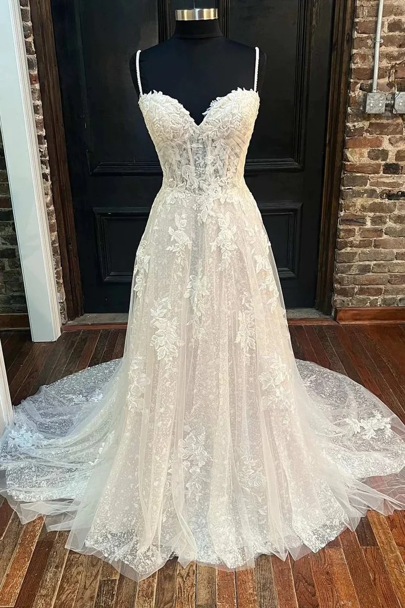 Robe de mariée trapèze élégante en dentelle