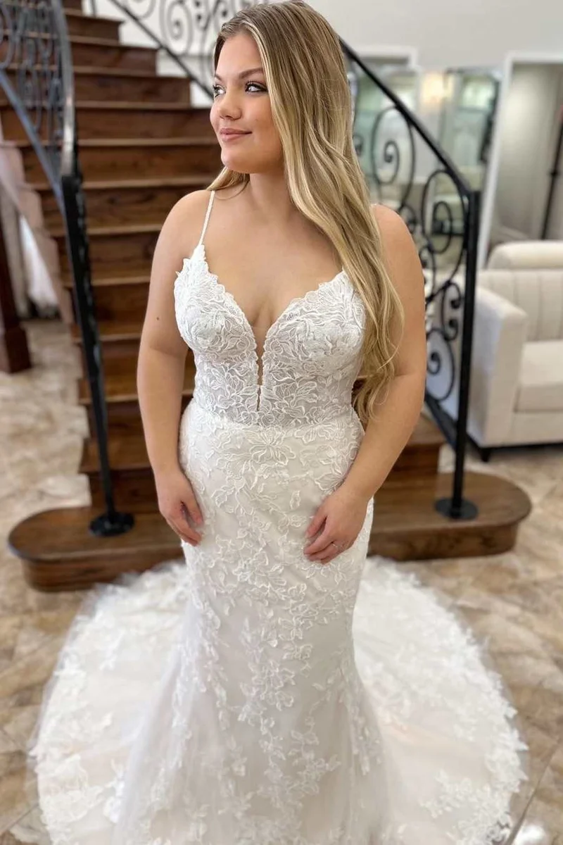 Robe de mariée sirène en dentelle à bretelles spaghetti pour mariées courbées