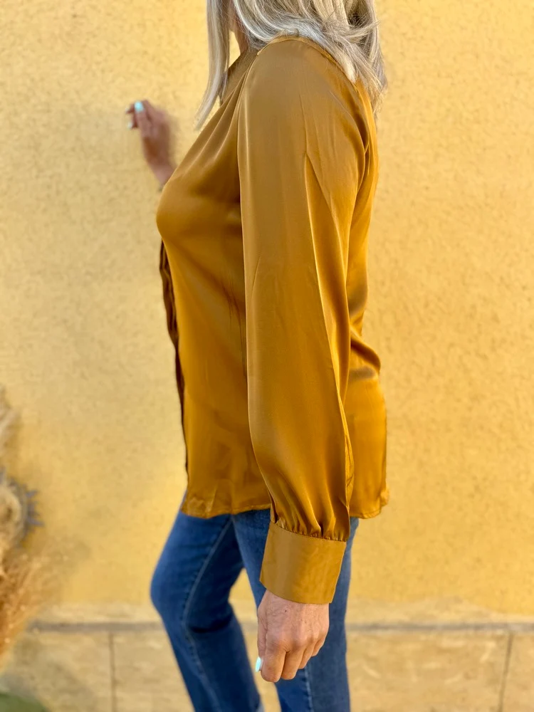 Chemise satinée Sofia noisette