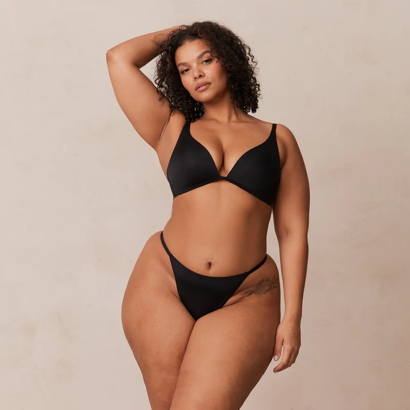 Light Plunge Soutien-Gorge T-Shirt Sans Armatures - Noir