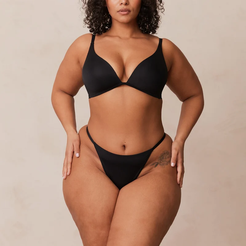 Light Plunge Soutien-Gorge T-Shirt Sans Armatures - Noir