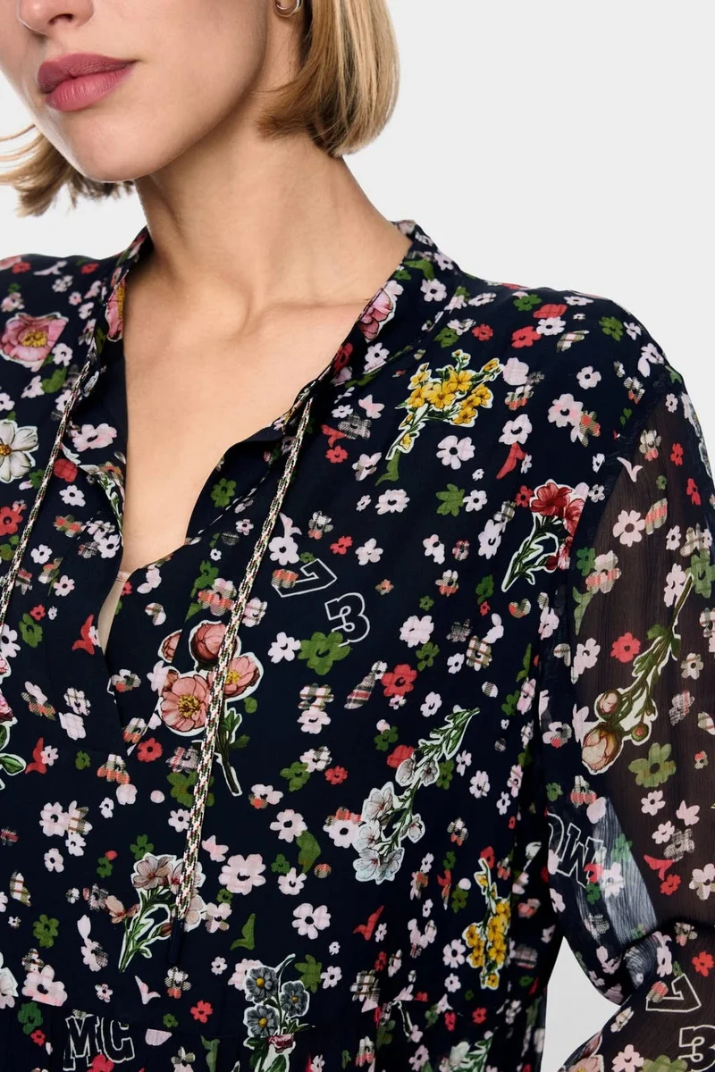 Robe courte fluide à imprimé floral