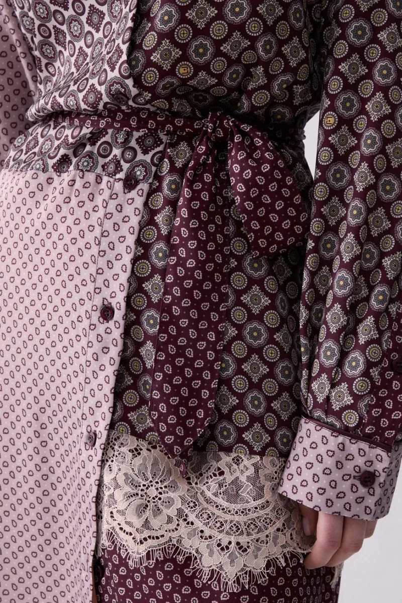 Robe chemise courte imprimée avec ceinture