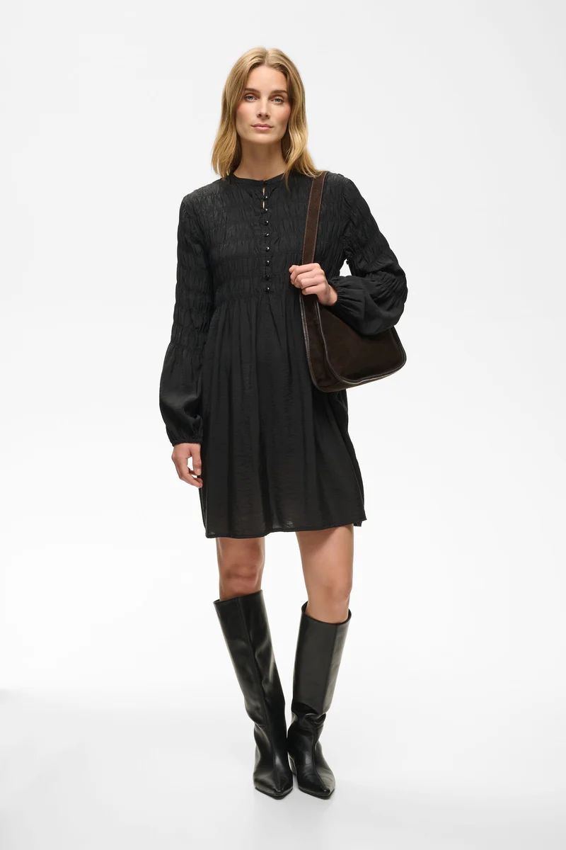 Robe courte fluide à manches longues Camia