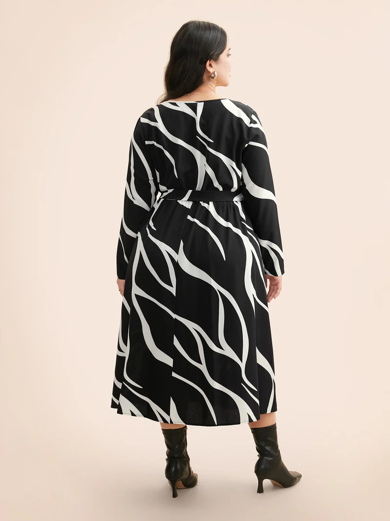 V Neck Geometric Belted Dress