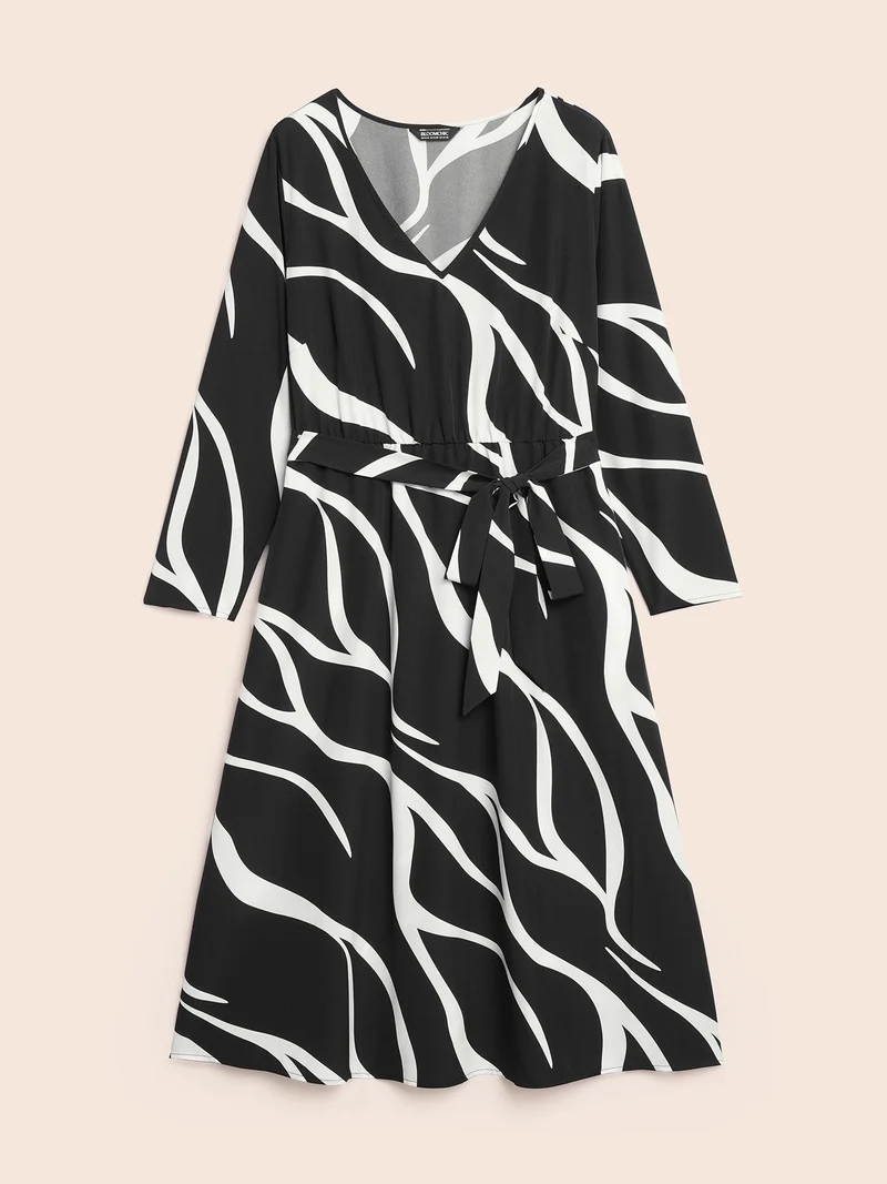V Neck Geometric Belted Dress