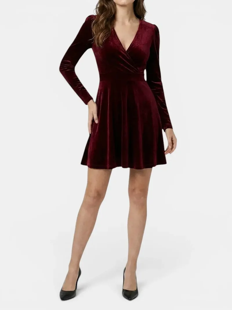 Women's Luxurious Velvet Flare Dress | Elegant Red Evening Gown for Formal Occasions