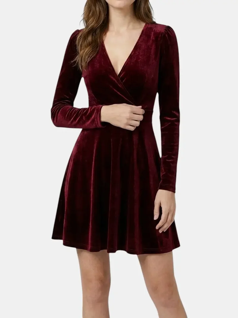 Women's Luxurious Velvet Flare Dress | Elegant Red Evening Gown for Formal Occasions