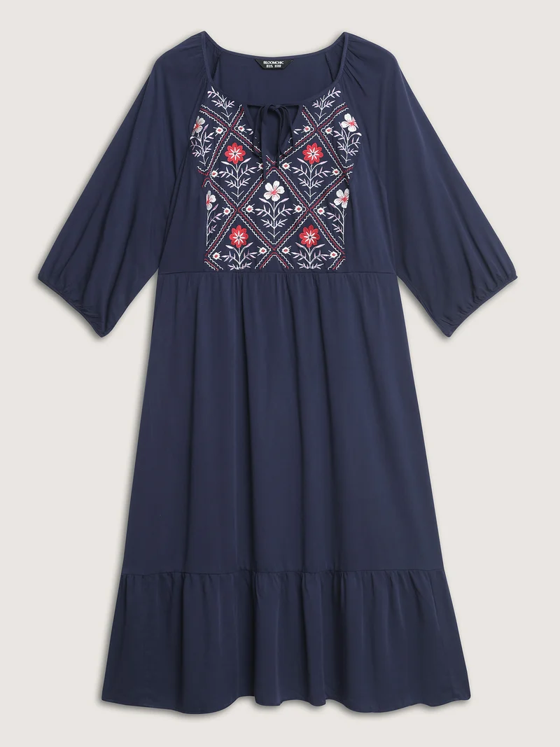 Floral Embroidery Pockets Midi Dress