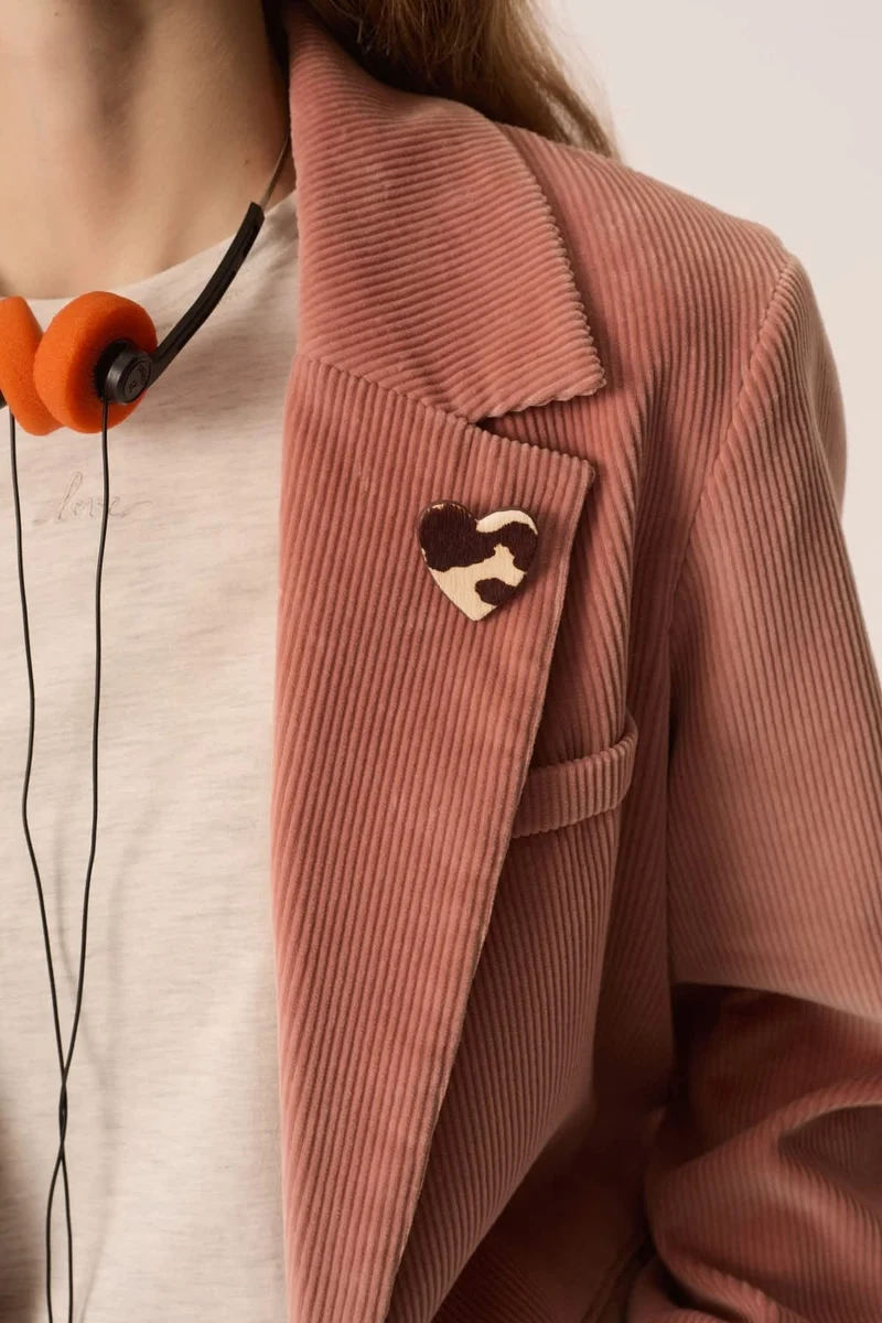 Broche cœur en cuir imprimé Phoenix