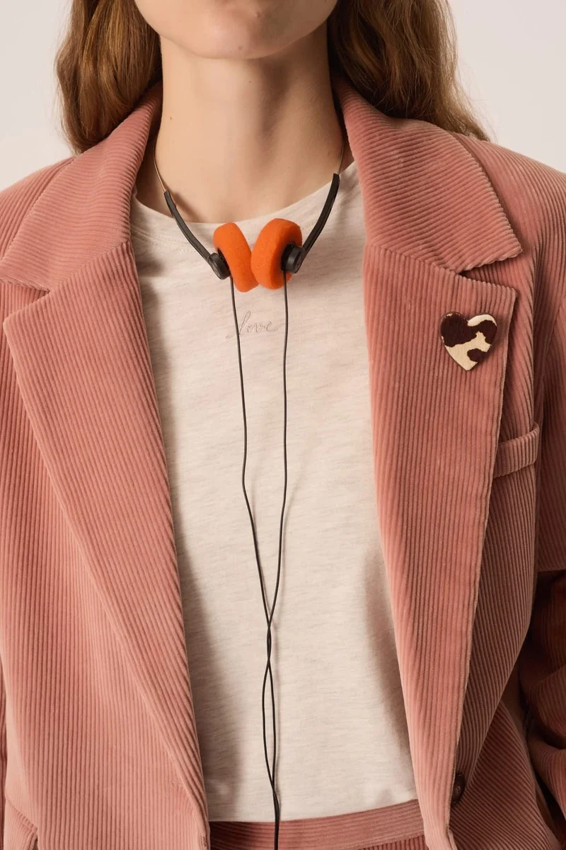Broche cœur en cuir imprimé Phoenix