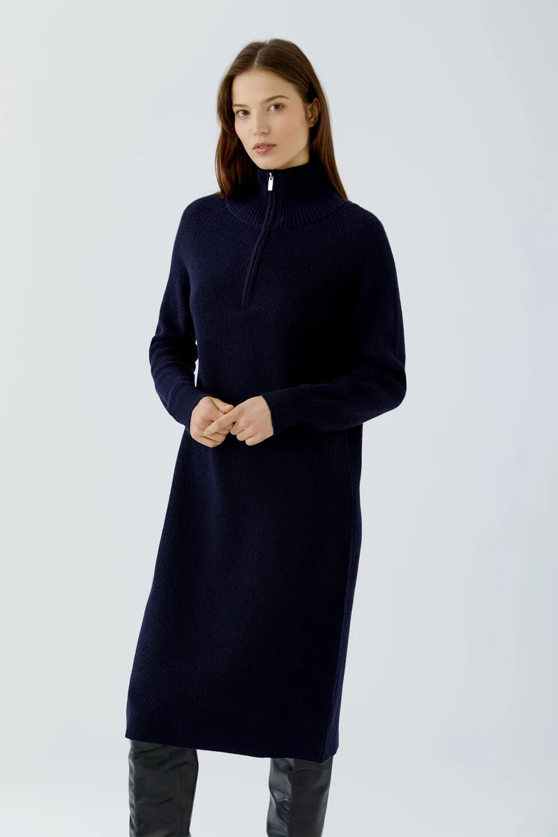 Robe midi en tricot à col zippé