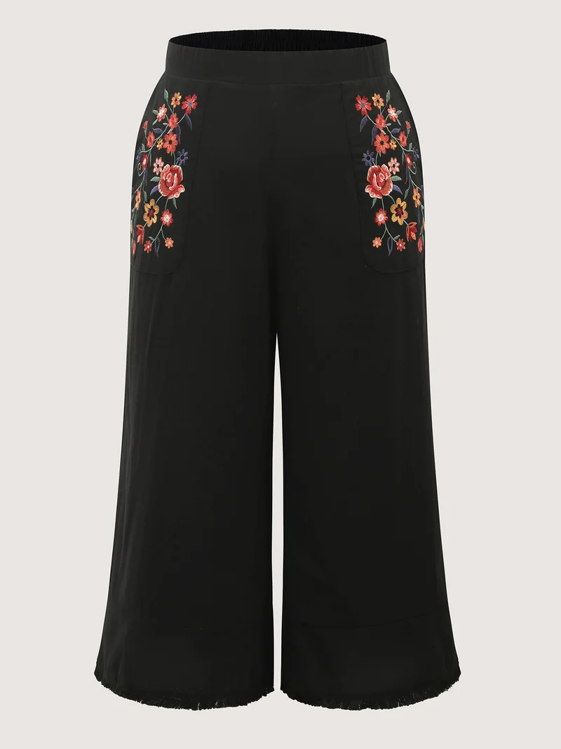 Cotton Floral Embroidered Pockets Ribbed Hem Pants