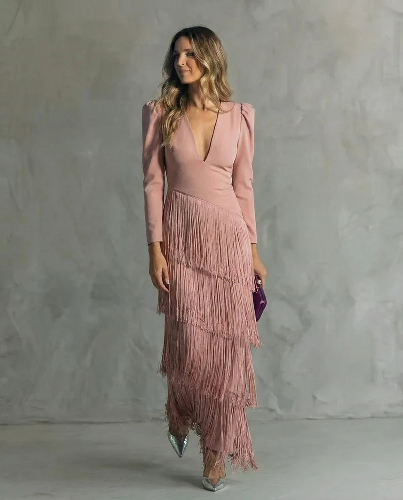 Charlotte | Robe midi élégante avec manches à franges
