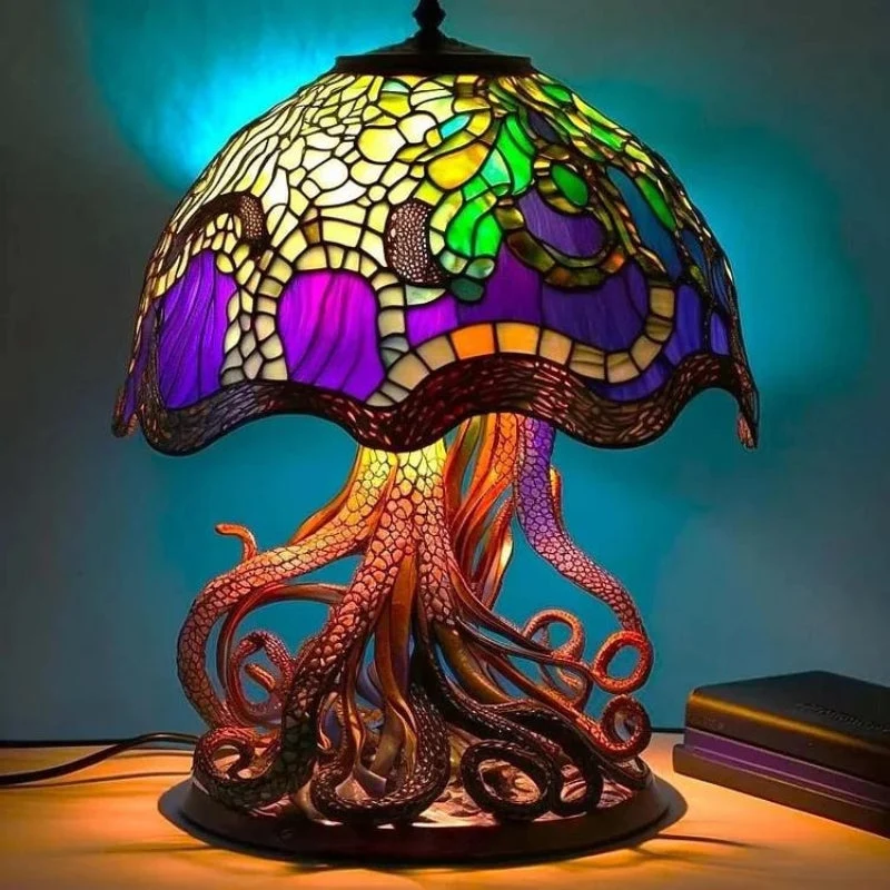 Lampe en verre coloré avec motifs floraux