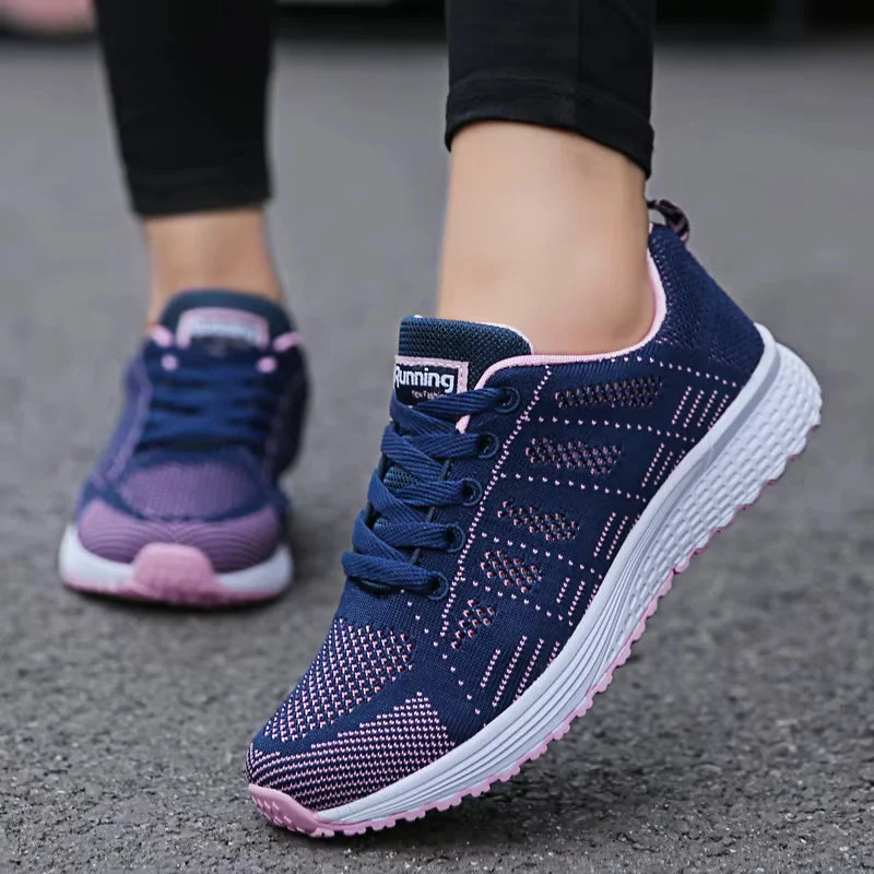 Baskets femme à lacets avec tige respirante