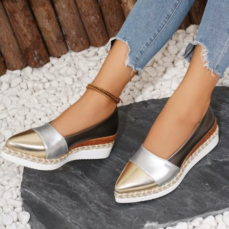 Mocassins femme à enfiler à talon compensé
