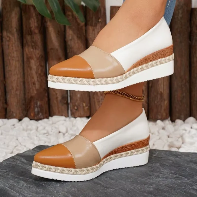 Mocassins femme à enfiler à talon compensé