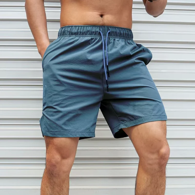 Short homme à cordon de serrage