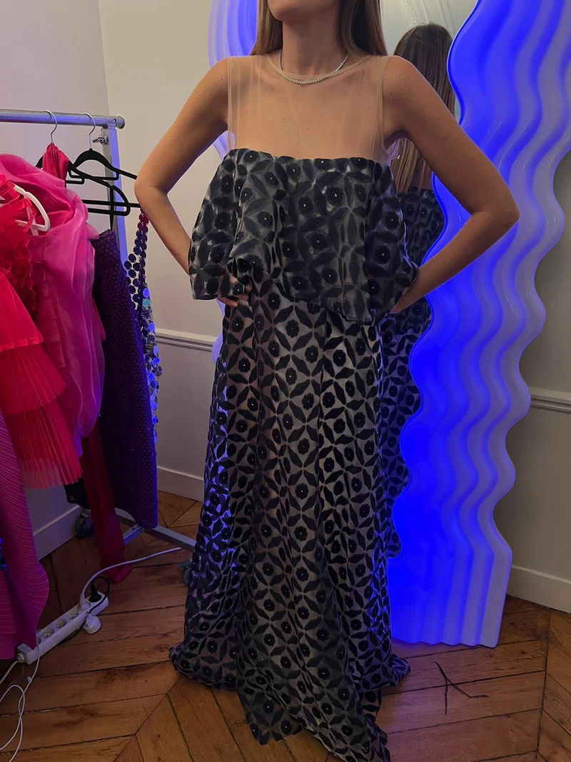 Robe à détails fleurs bleu