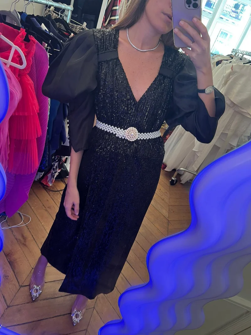 Robe noir à sequins