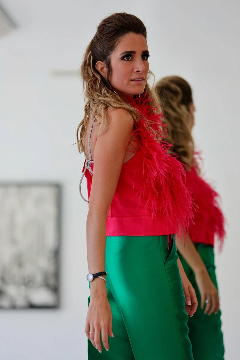 Haut cabaret à plumes rose