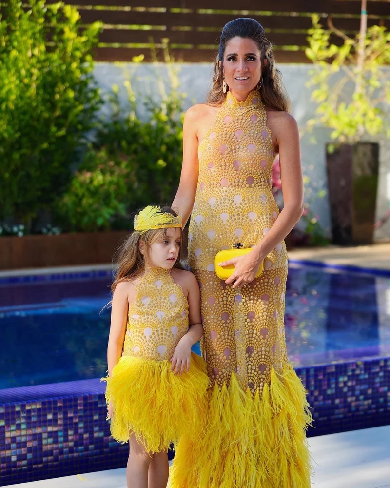 Robe Gatsby à plumes jaune