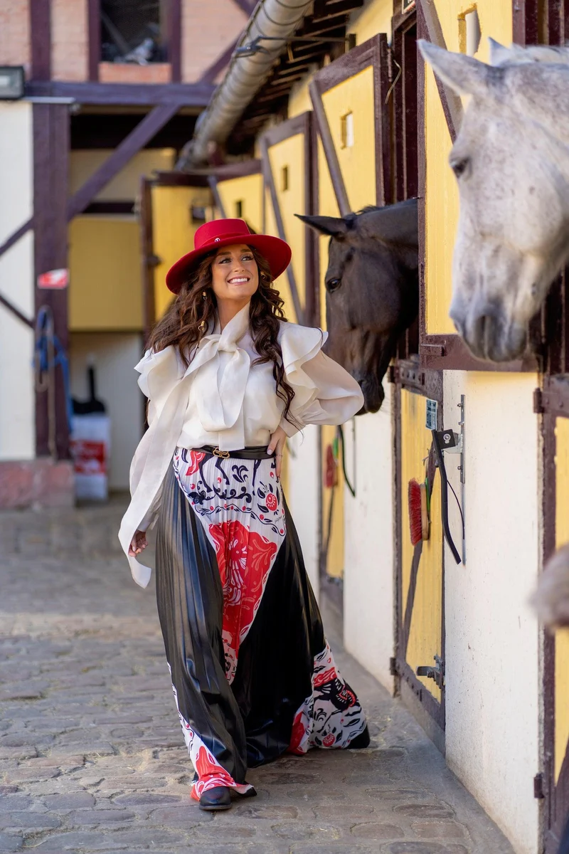 Jupe western noir et rouge