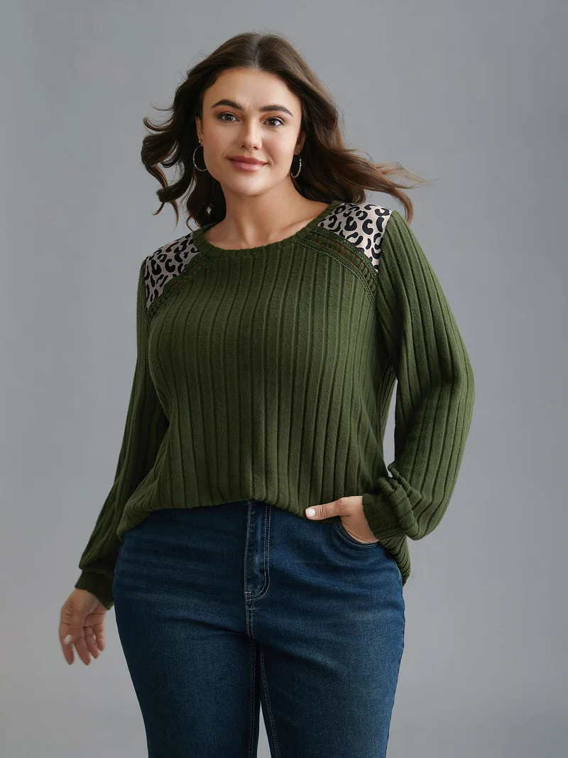 Leopard Shoulders Stretchy Textured T-shirt