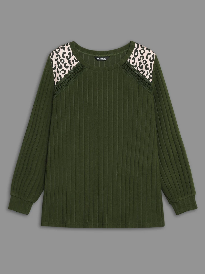 Leopard Shoulders Stretchy Textured T-shirt