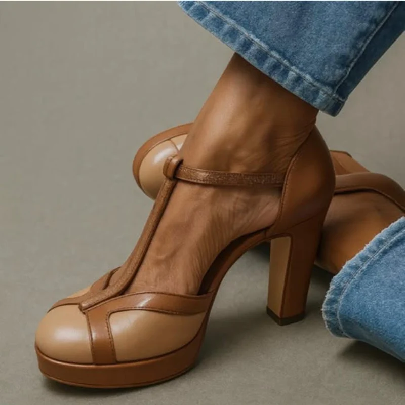 Sandales à talon haut pour femme avec bout fermé
