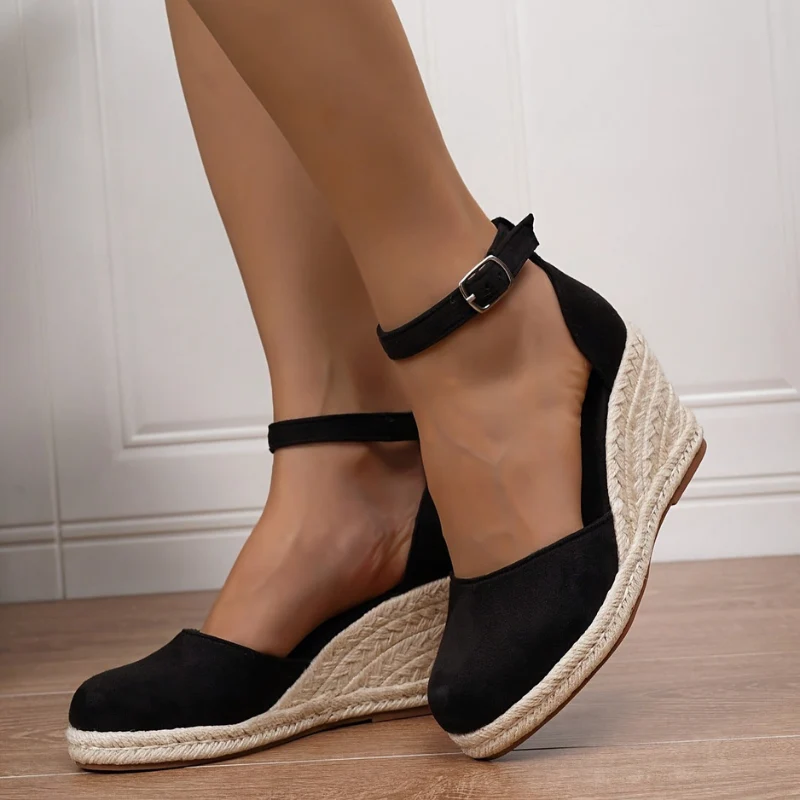 Sandales à talon épais pour femme avec bout fermé