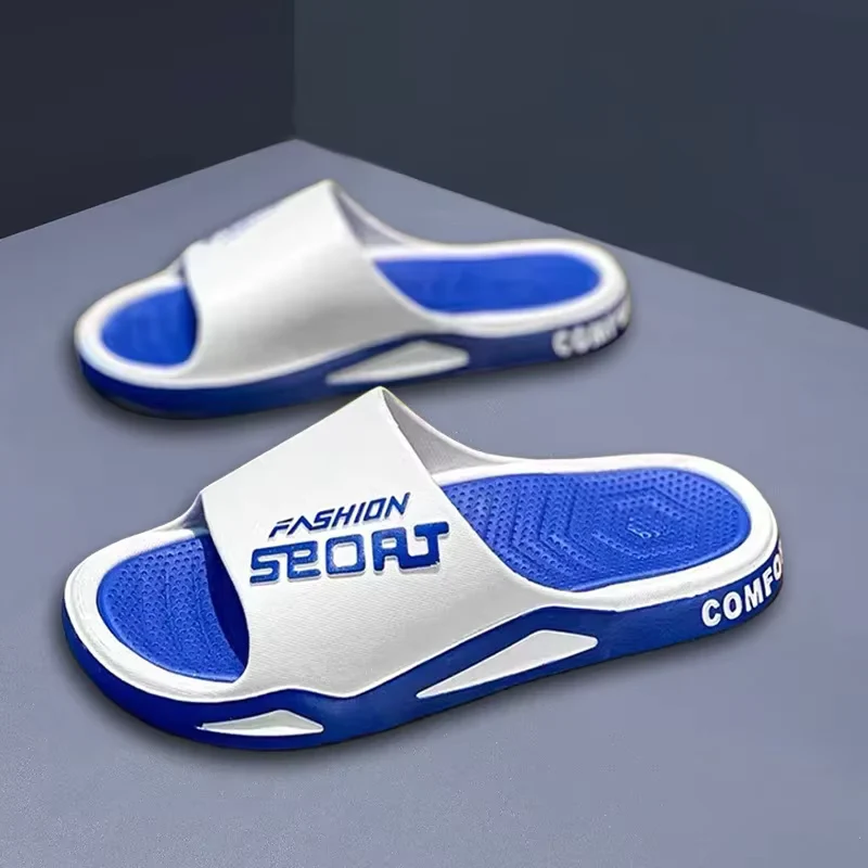 Chaussons à bout rond pour homme avec design à enfiler