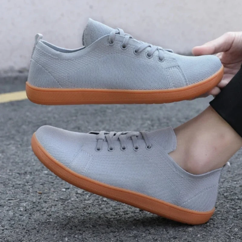 Baskets décontractées à bout large avec fermeture à lacets