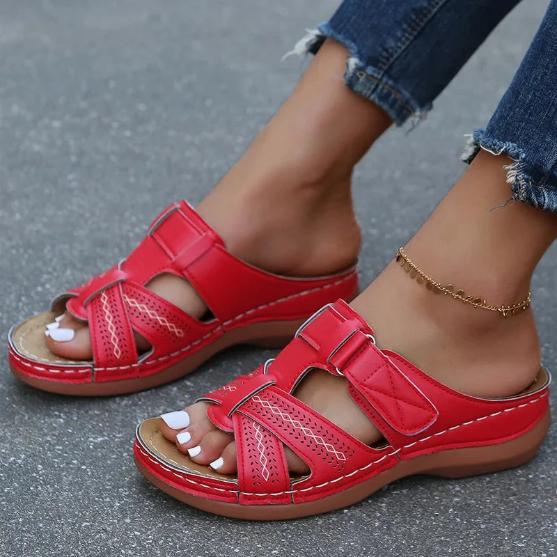 Sandales à enfiler pour femme avec bride à boucle réglable
