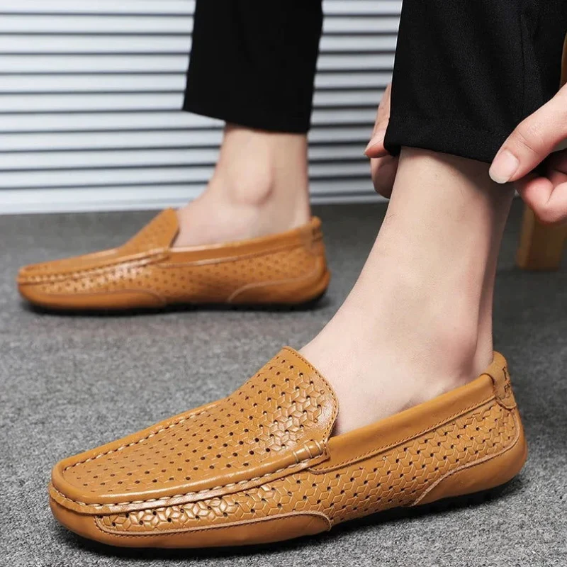 Mocassins homme à enfiler avec motif perforé