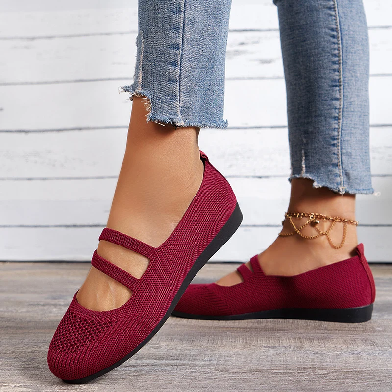 Chaussures plates à bout rond pour femme avec design respirant