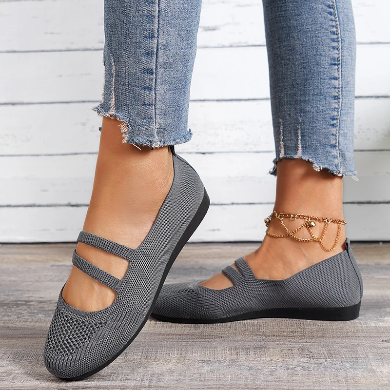 Chaussures plates à bout rond pour femme avec design respirant