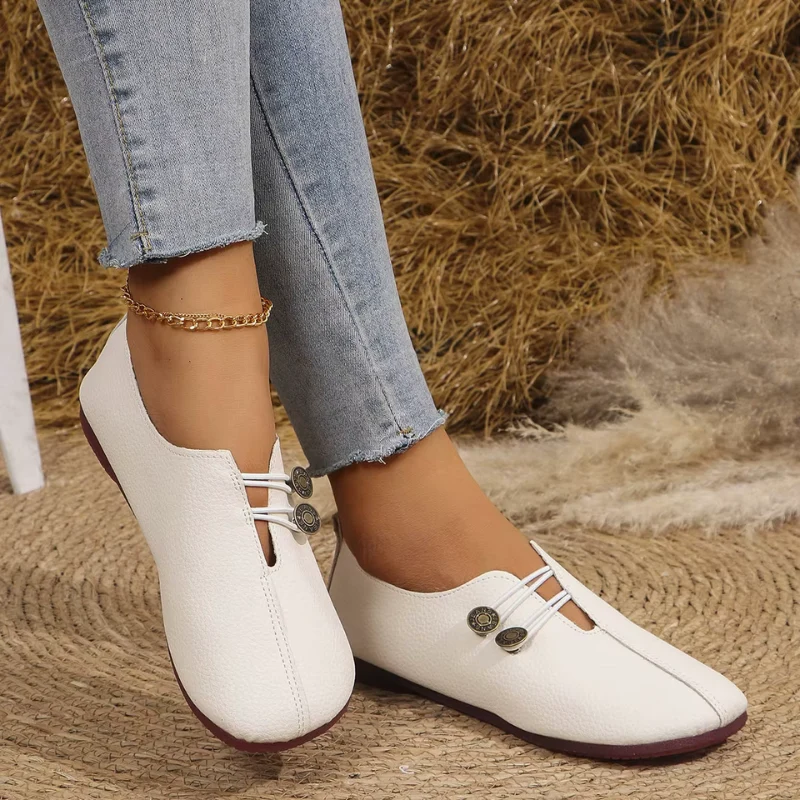 Chaussures plates à bout rond pour femme avec fermeture à bouton