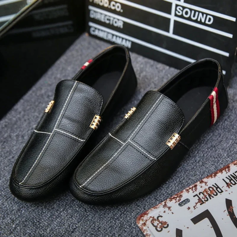 Mocassins à enfiler pour homme avec bout rond