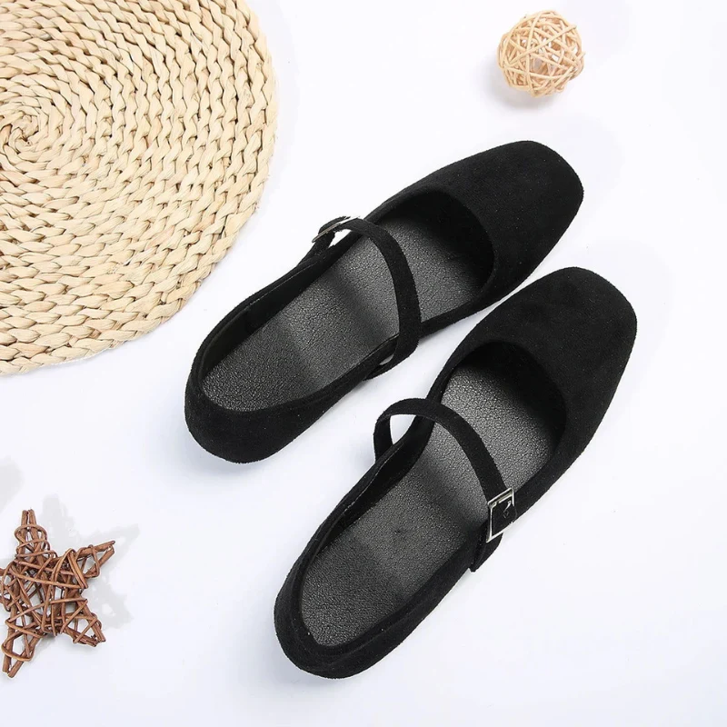 Ballerines pour femme à talon bas avec bride à boucle