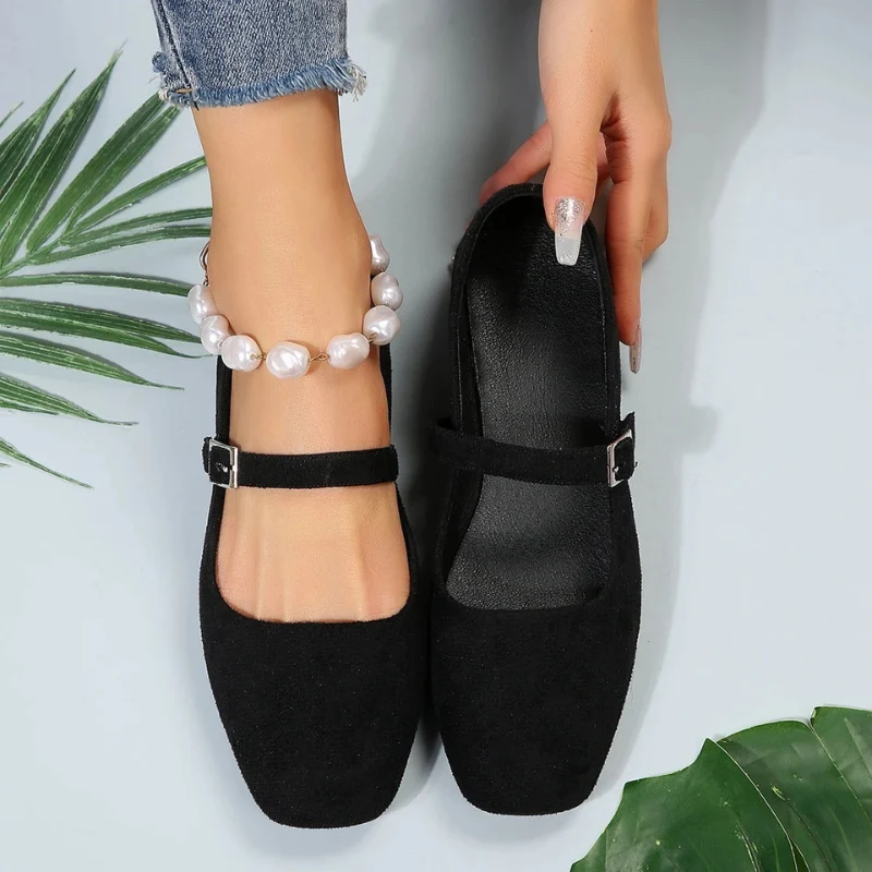 Ballerines pour femme à talon bas avec bride à boucle
