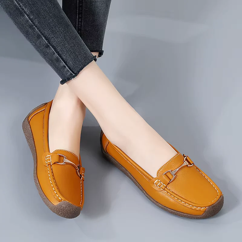 Chaussures plates pour femme avec design à enfiler
