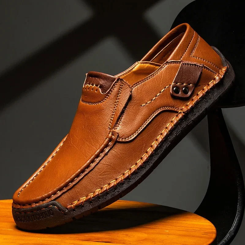 Mocassins à enfiler pour homme avec design léger