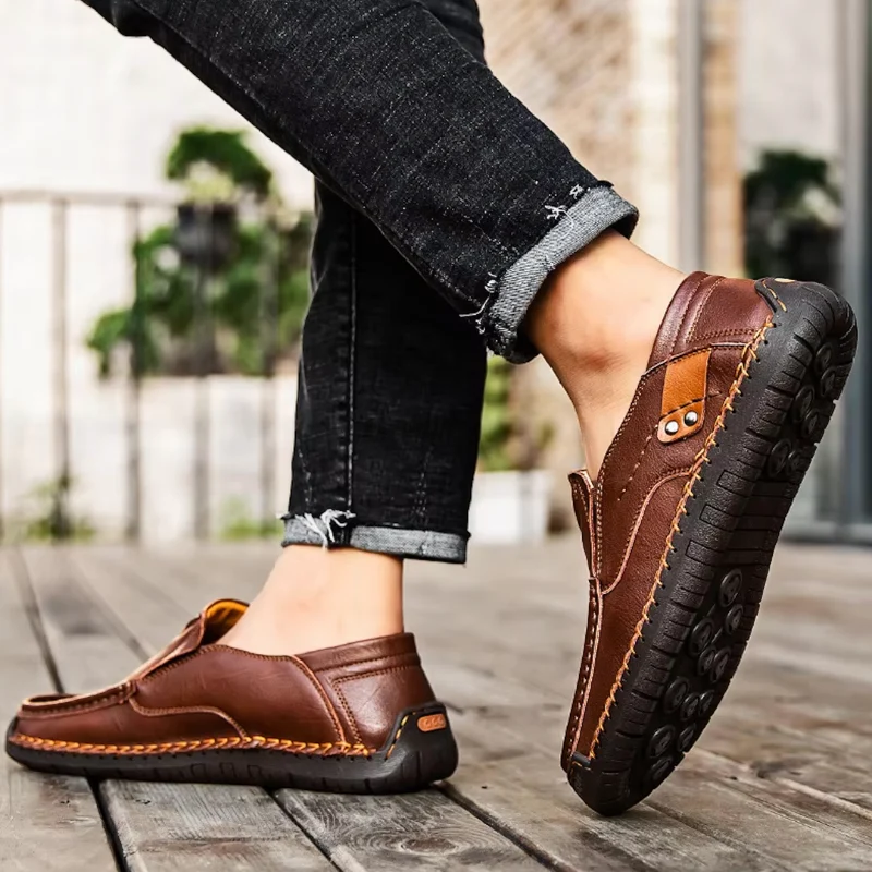 Mocassins à enfiler pour homme avec design léger